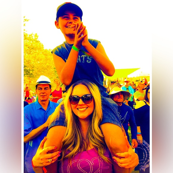 Meet your Posher, Danielle - Picture 5 of 16